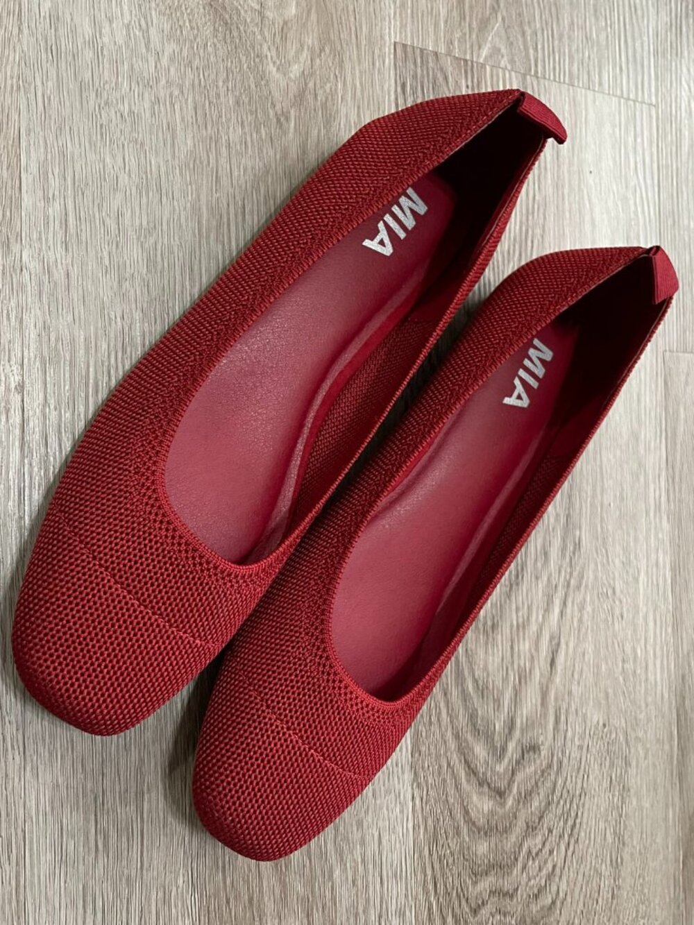 Knit Red Flats - Picture 3 of 11